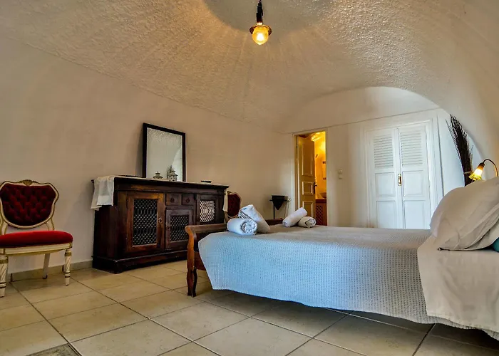 Otel Sunny Imerovigli (Santorini)