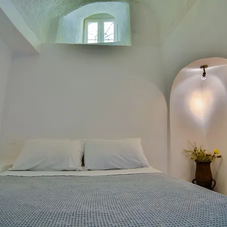 Sunny Hotel Imerovigli (Santorini)