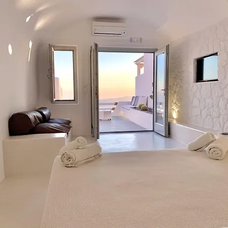Sunny Hotel Imerovigli (Santorini)