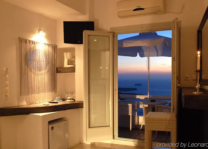 Sunny 4* Imerovigli (Santorini)